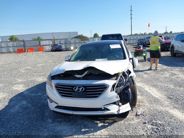 Aukcja sprzedaży 2015 Hyundai Sonata Limited, vin: 5NPE34AF1FH052739, numer aukcji: 45021204