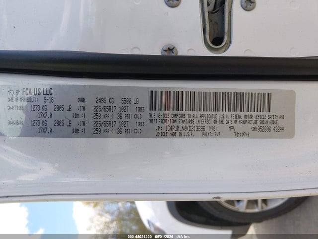 45021220 :رقم المزاد ، 1C4PJMLN0KD213696 vin ، 2019 Jeep Cherokee Latitude Plus 4x4 مزاد بيع