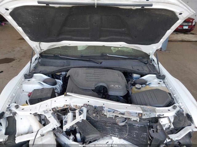 45021229 :رقم المزاد ، 2C3CCAGG5EH378190 vin ، 2014 Chrysler 300 300s مزاد بيع