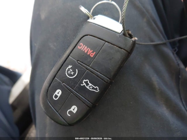 45021229 :رقم المزاد ، 2C3CCAGG5EH378190 vin ، 2014 Chrysler 300 300s مزاد بيع