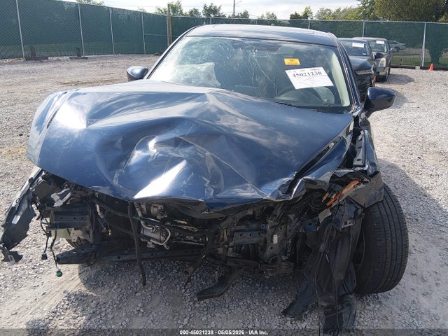 45021238 :رقم المزاد ، 3MZBM1L73FM176894 vin ، 2015 Mazda Mazda3 مزاد بيع