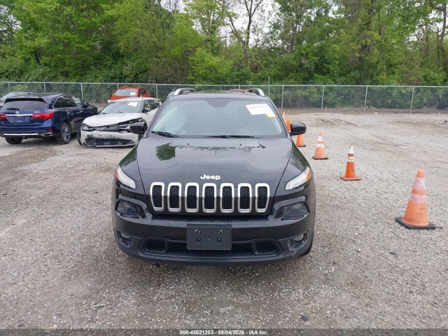 2015 Jeep Cherokee Latitude მანქანა იყიდება აუქციონზე, vin: 1C4PJMCB2FW674768, აუქციონის ნომერი: 45021253