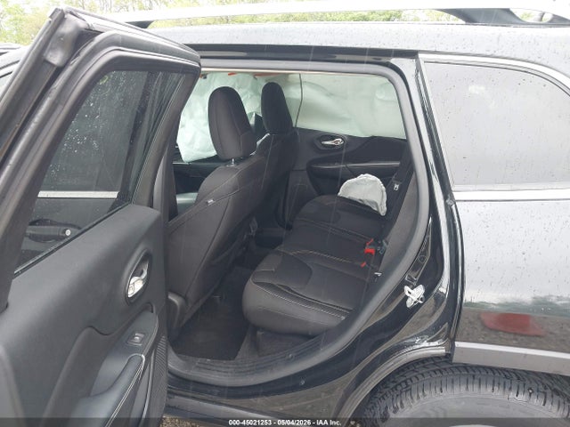 2015 Jeep Cherokee Latitude მანქანა იყიდება აუქციონზე, vin: 1C4PJMCB2FW674768, აუქციონის ნომერი: 45021253