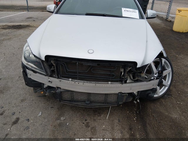 45021293 :رقم المزاد ، WDDGJ4HB7DG022203 vin ، 2013 Mercedes-benz C 250 مزاد بيع