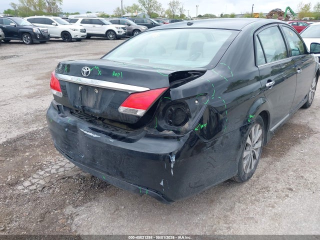 45021298 :رقم المزاد ، 4T1BK3DBXBU372999 vin ، 2011 Toyota Avalon Limited مزاد بيع