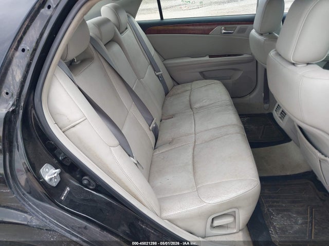 45021298 :رقم المزاد ، 4T1BK3DBXBU372999 vin ، 2011 Toyota Avalon Limited مزاد بيع
