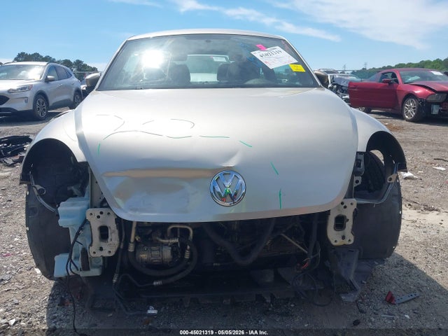 Продаж на аукціоні авто 2012 Volkswagen Beetle 2.5l, vin: 3VWJP7AT7CM645700, номер лоту: 45021319