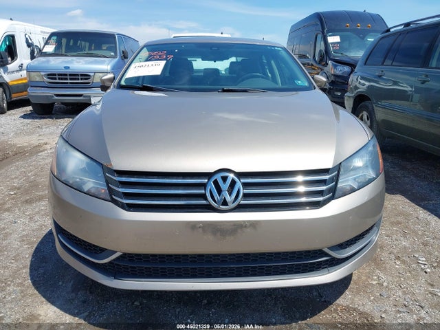 45021339 :رقم المزاد ، 1VWAT7A34FC101379 vin ، 2015 Volkswagen Passat 1.8t Wolfsburg Edition مزاد بيع