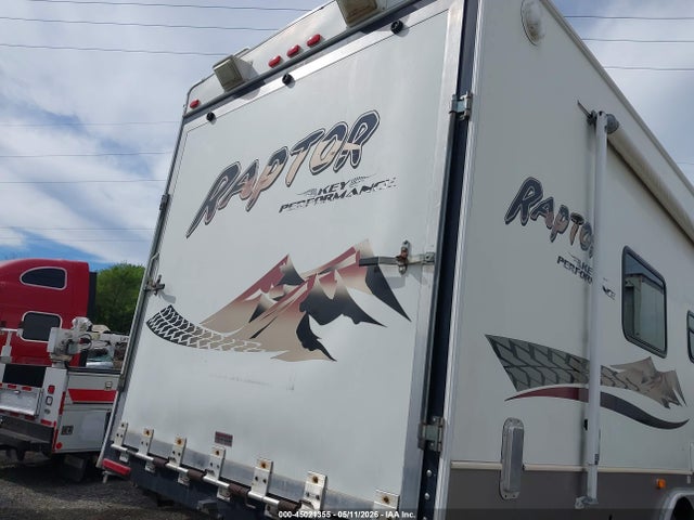 45021355 :رقم المزاد ، 4YDF2992X7R802880 vin ، 2007 Keystone Rv Raptor 299mp Toy Hauler 5th Whl Travel Trailer مزاد بيع