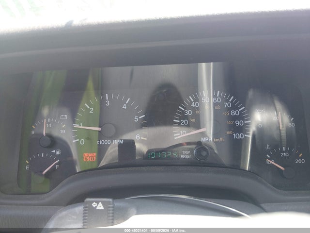 Продажа на аукционе авто 2001 Jeep Cherokee Sport, vin: 1J4FT48S21L581073, номер лота: 45021401