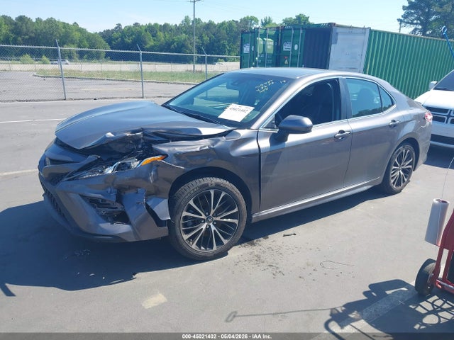 Продаж на аукціоні авто 2018 Toyota Camry Se, vin: 4T1B11HK2JU663710, номер лоту: 45021402