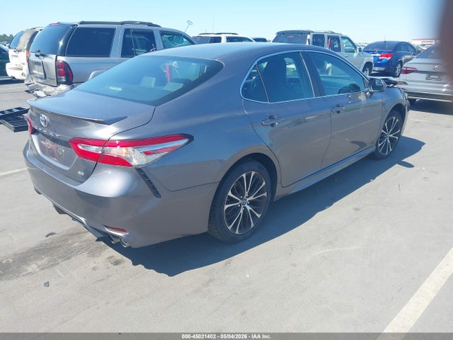 Продаж на аукціоні авто 2018 Toyota Camry Se, vin: 4T1B11HK2JU663710, номер лоту: 45021402