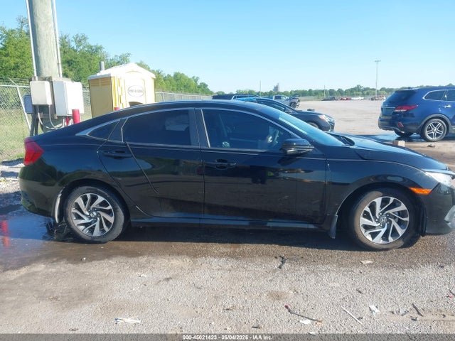 Aukcja sprzedaży 2017 Honda Civic Ex, vin: 19XFC2F77HE024008, numer aukcji: 45021423