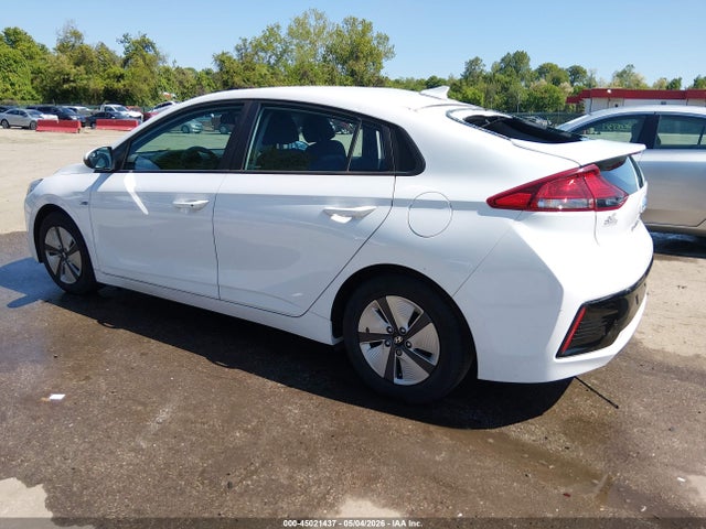 2018 Hyundai Ioniq Hybrid Blue მანქანა იყიდება აუქციონზე, vin: KMHC65LC4JU082688, აუქციონის ნომერი: 45021437