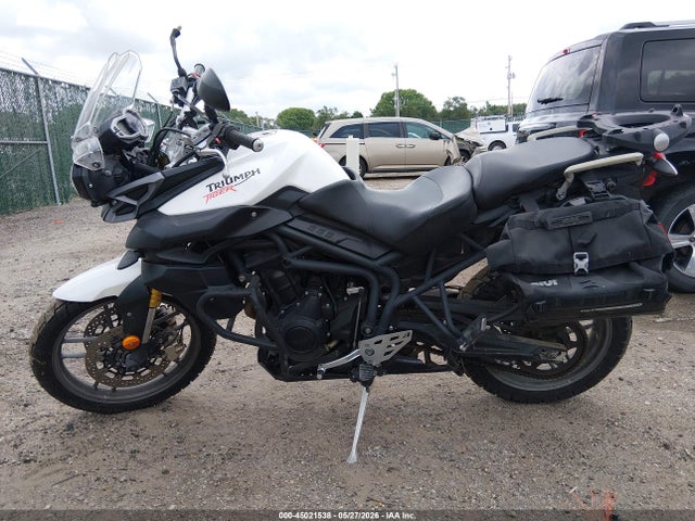45021538 :رقم المزاد ، SMTE05BF7ET647958 vin ، 2014 Triumph Motorcycle Tiger 800/abs مزاد بيع