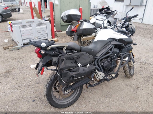 45021538 :رقم المزاد ، SMTE05BF7ET647958 vin ، 2014 Triumph Motorcycle Tiger 800/abs مزاد بيع