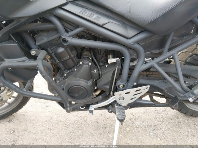 45021538 :رقم المزاد ، SMTE05BF7ET647958 vin ، 2014 Triumph Motorcycle Tiger 800/abs مزاد بيع
