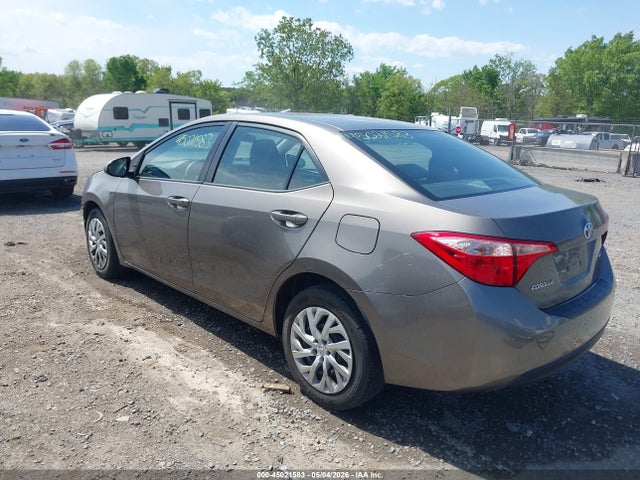 2018 Toyota Corolla Le მანქანა იყიდება აუქციონზე, vin: 2T1BURHE9JC993958, აუქციონის ნომერი: 45021583