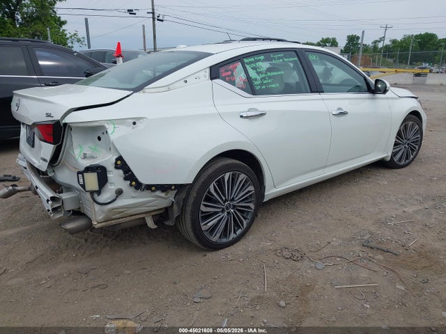 1N4BL4EW9PN360536 Nissan Altima Sl Intelligent Awd