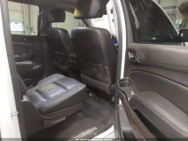 45021616 :رقم المزاد ، 1GNSKHKC8KR335926 vin ، 2019 Chevrolet Suburban Lt مزاد بيع
