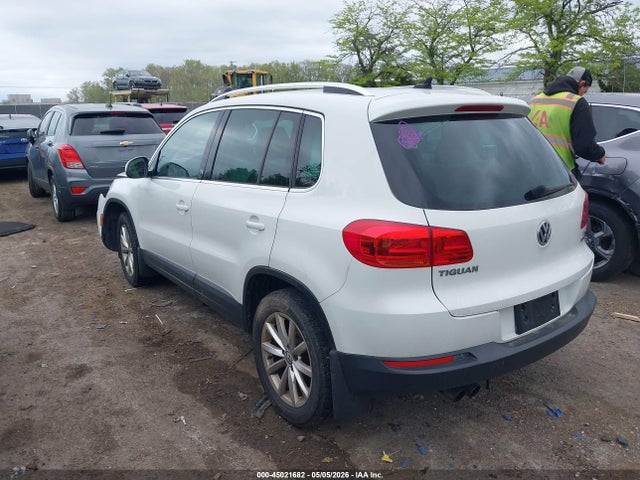 Продаж на аукціоні авто 2017 Volkswagen Tiguan 2.0t Wolfsburg Edition, vin: WVGSV7AX7HW511207, номер лоту: 45021682