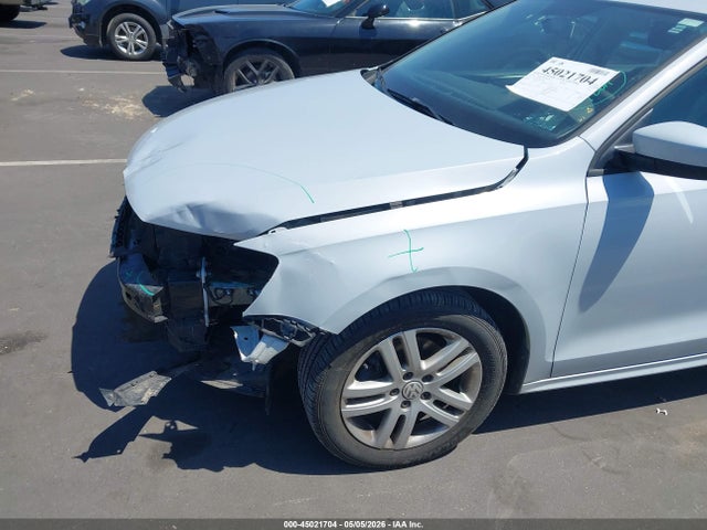 Продаж на аукціоні авто 2018 Volkswagen Jetta 1.4t S, vin: 3VW2B7AJ2JM245073, номер лоту: 45021704