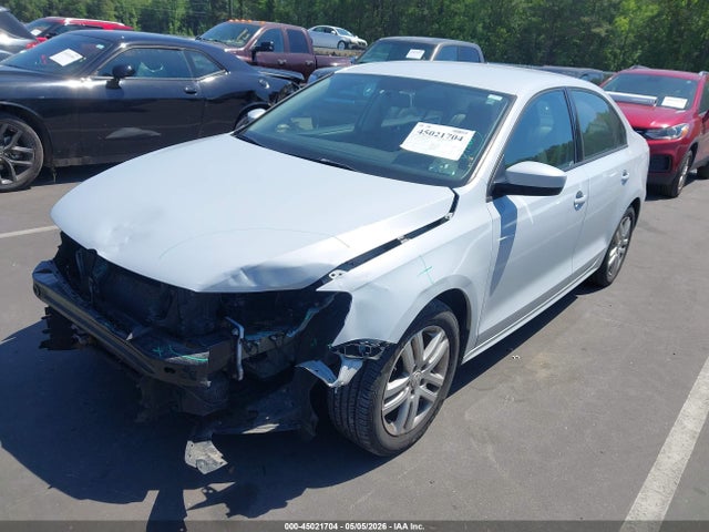 Продаж на аукціоні авто 2018 Volkswagen Jetta 1.4t S, vin: 3VW2B7AJ2JM245073, номер лоту: 45021704