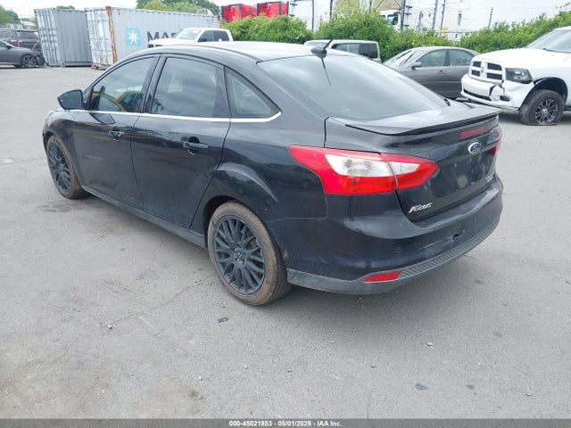 Продажа на аукционе авто 2014 Ford Focus Titanium, vin: 1FADP3J25EL141656, номер лота: 45021853