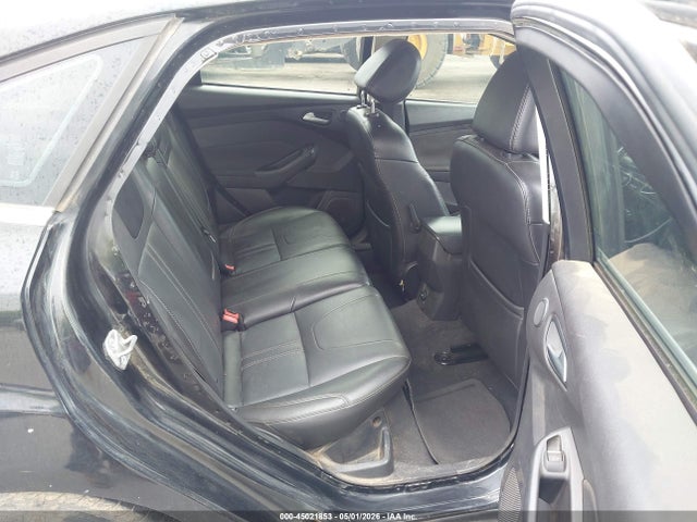 Продажа на аукционе авто 2014 Ford Focus Titanium, vin: 1FADP3J25EL141656, номер лота: 45021853