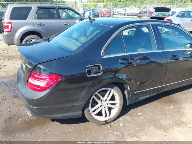 Продажа на аукционе авто 2013 Mercedes-benz C 300 Sport 4matic, vin: WDDGF8AB3DR253641, номер лота: 45021886