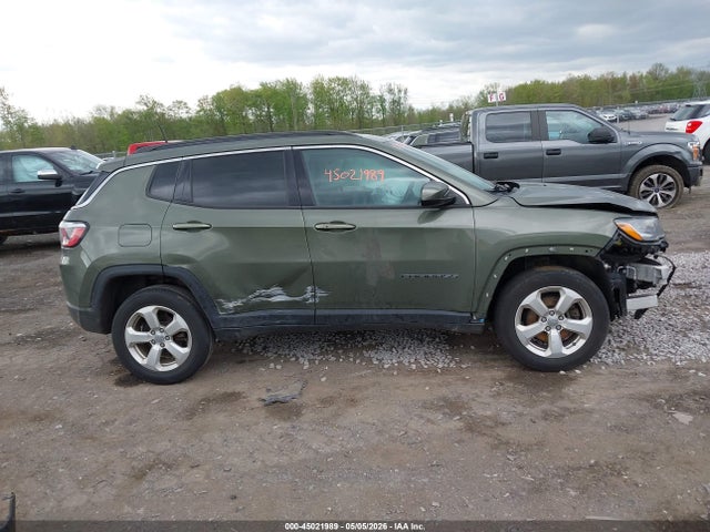 2018 Jeep Compass Latitude 4x4 მანქანა იყიდება აუქციონზე, vin: 3C4NJDBB6JT108037, აუქციონის ნომერი: 45021989