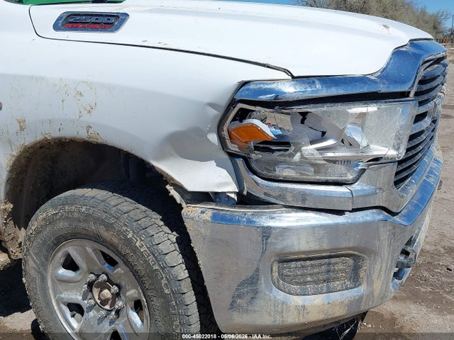Продажа на аукционе авто 2020 Ram 2500 Big Horn  4x4 6'4 Box, vin: 3C6UR5DL6LG156009, номер лота: 45022018