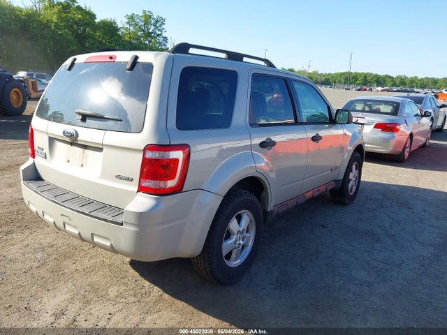 2008 Ford Escape Xlt მანქანა იყიდება აუქციონზე, vin: 1FMCU93188KC66582, აუქციონის ნომერი: 45022030