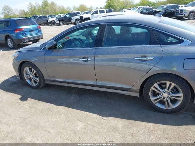 Auction sale of the 2019 Hyundai Sonata Limited, vin: 5NPE34AF0KH770454, lot number: 45022056