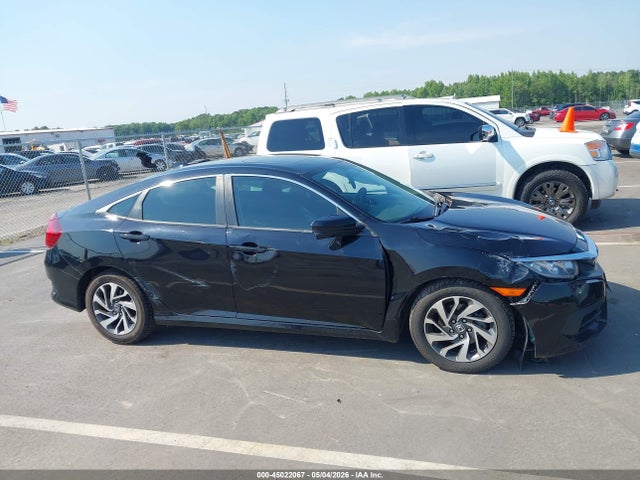 45022067 :رقم المزاد ، 2HGFC2F70JH528072 vin ، 2018 Honda Civic Ex مزاد بيع