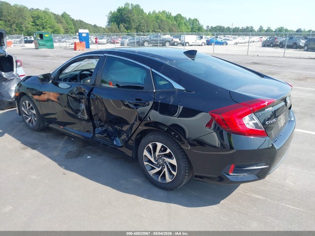 45022067 :رقم المزاد ، 2HGFC2F70JH528072 vin ، 2018 Honda Civic Ex مزاد بيع