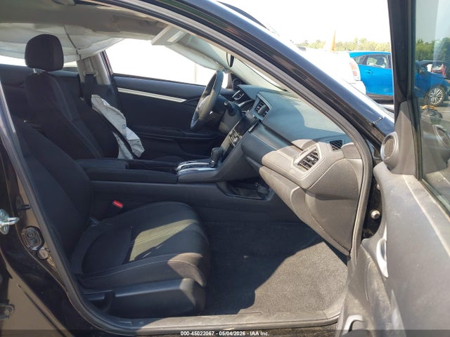 45022067 :رقم المزاد ، 2HGFC2F70JH528072 vin ، 2018 Honda Civic Ex مزاد بيع