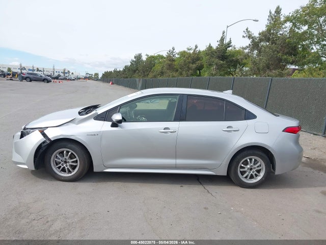 Toyota Corolla Hybrid Le 2021 JTDEAMDE7MJ015675 Image 14