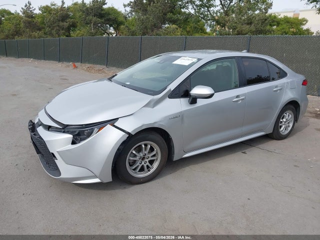 Toyota Corolla Hybrid Le 2021 JTDEAMDE7MJ015675 Image 2