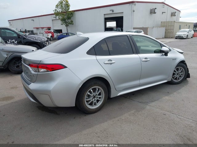 Toyota Corolla Hybrid Le 2021 JTDEAMDE7MJ015675 Image 4