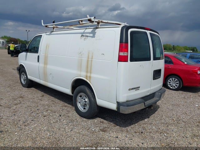 2016 Chevrolet Express 3500 Work Van მანქანა იყიდება აუქციონზე, vin: 1GCZGGFG9G1269215, აუქციონის ნომერი: 45022109