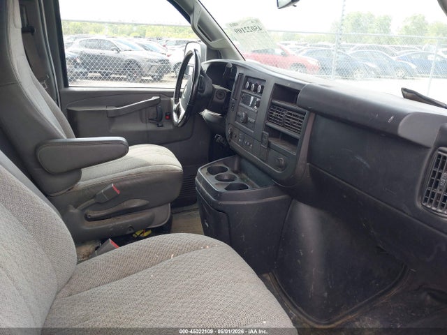 2016 Chevrolet Express 3500 Work Van მანქანა იყიდება აუქციონზე, vin: 1GCZGGFG9G1269215, აუქციონის ნომერი: 45022109