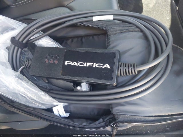 Продаж на аукціоні авто 2023 Chrysler Pacifica Hybrid Touring L, vin: 2C4RC1L78PR599629, номер лоту: 45022140