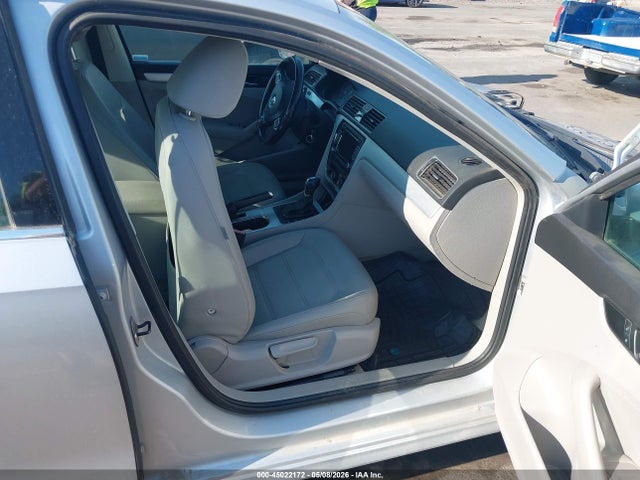 45022172 :رقم المزاد ، 1VWBN7A35DC126013 vin ، 2013 Volkswagen Passat 2.0l Tdi Se مزاد بيع