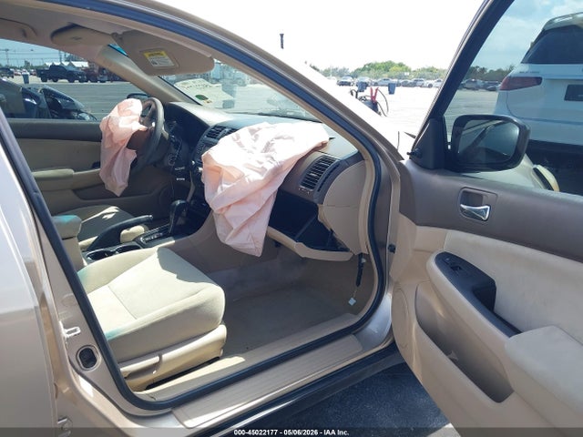 45022177 :رقم المزاد ، 1HGCM56156A119066 vin ، 2006 Honda Accord 2.4 Vp مزاد بيع