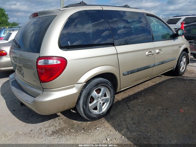 2005 Dodge Caravan Sxt მანქანა იყიდება აუქციონზე, vin: 1D4GP45R15B311105, აუქციონის ნომერი: 45022179