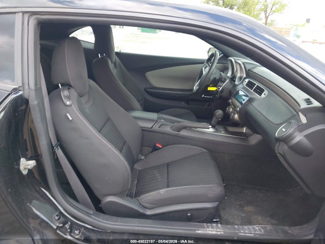 45022197 :رقم المزاد ، 2G1FA1E32D9126283 vin ، 2013 Chevrolet Camaro 2ls مزاد بيع