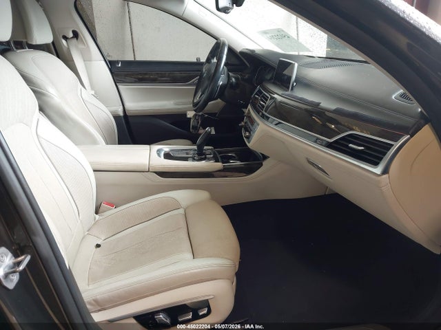 Продаж на аукціоні авто 2016 Bmw 740i, vin: WBA7E2C57GG503848, номер лоту: 45022204