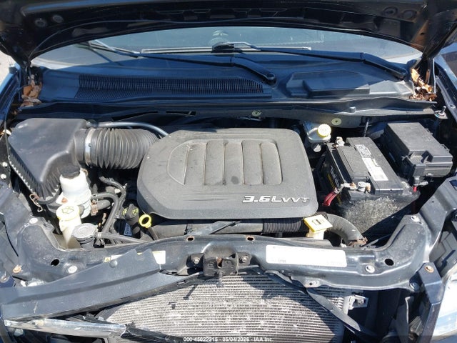 2011 Chrysler Town & Country Touring-l მანქანა იყიდება აუქციონზე, vin: 2A4RR8DG4BR676683, აუქციონის ნომერი: 45022215