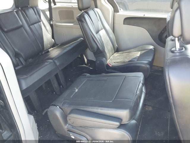 2011 Chrysler Town & Country Touring-l მანქანა იყიდება აუქციონზე, vin: 2A4RR8DG4BR676683, აუქციონის ნომერი: 45022215